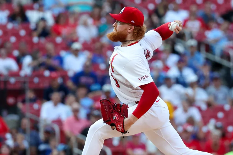 Brewers boost pitching staff in deadline deals